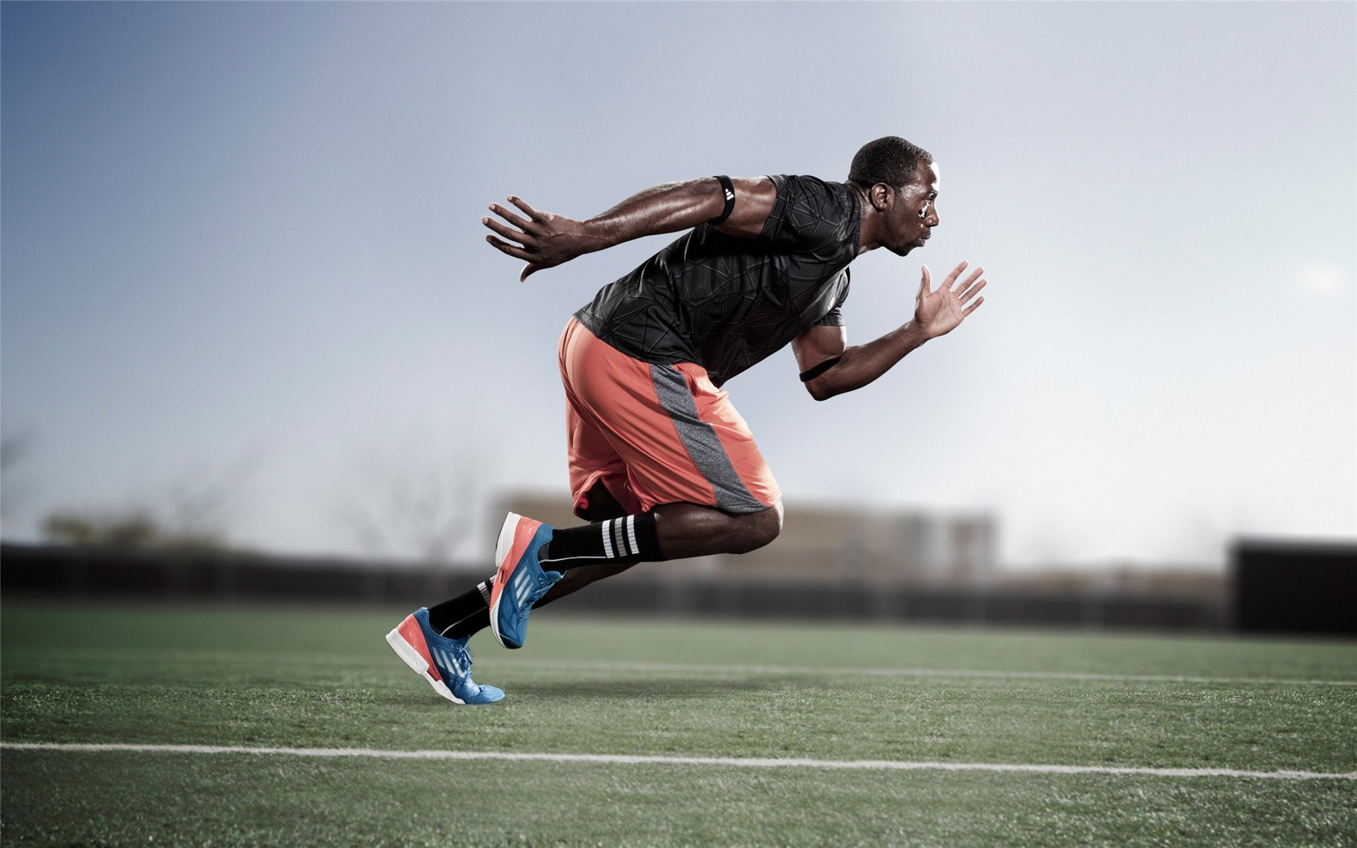 足球直播技术引入实时人工字幕系统，足球文字直播软件